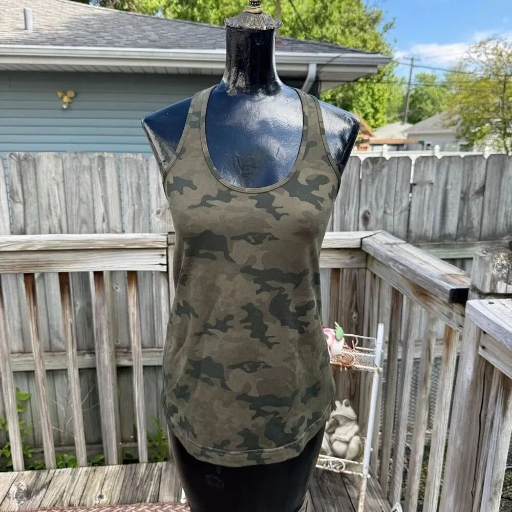 Lululemon Women’s Cool Racerback Tank Top Green Camouflage